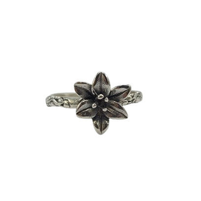 cincin perak motif bunga