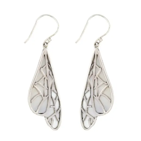 anting kerang Bali
