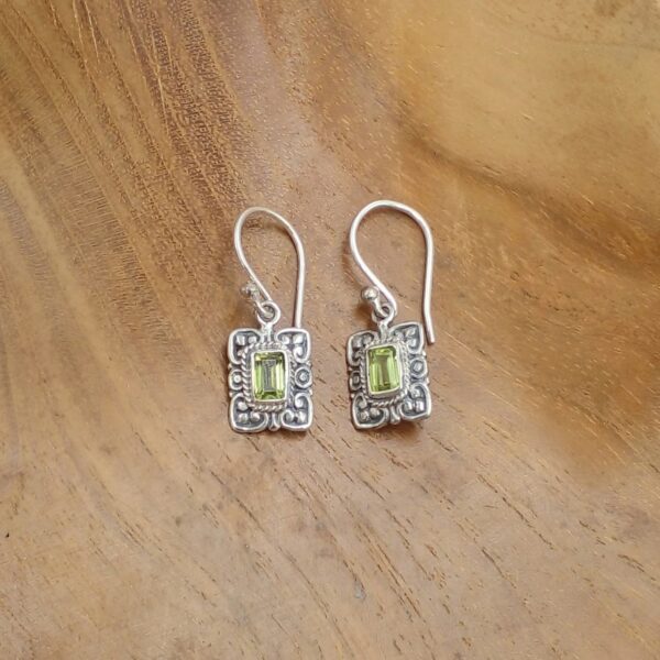 Anting Perak Rectangle Permata E1868